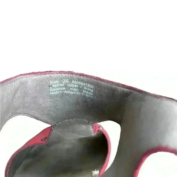 Dansko Deandra Studded Sandal  Red Nubuck Leather Size 38 - Picture 6 of 8